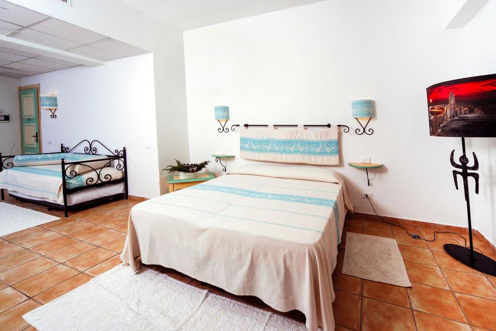 La Plage Noire Resort Marina di Sorso Bilik gambar