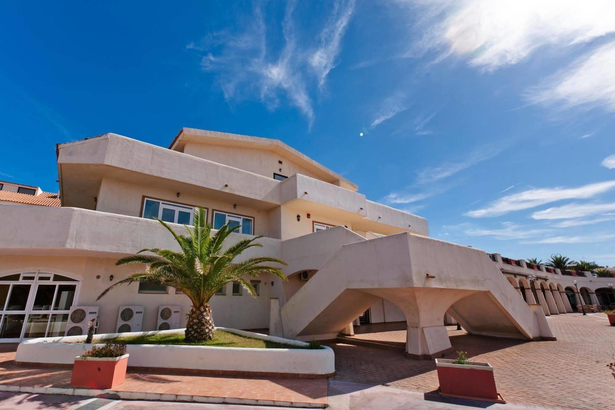 La Plage Noire Resort Marina di Sorso Luaran gambar